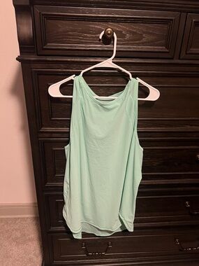 Lululemon Women's Mint Green Sleeveless Tank Top